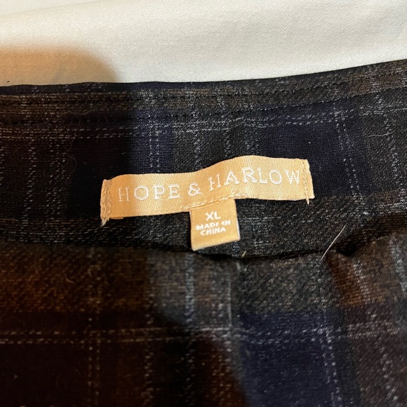 Plaid women’s pants - Picture 4 of 4